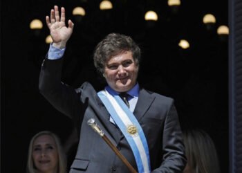 Tercer día de sesión de la Ley Ómnibus: los gobernadores le exigen a Milei que se comprometa con el pacto fiscal