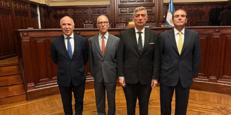 Manuel García-Mansilla juró como nuevo juez de la Corte Suprema de Justicia