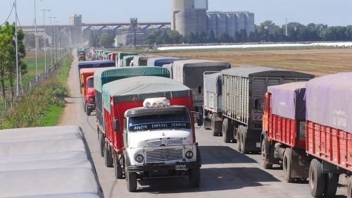 La cosecha de trigo aporta el primer puente de dólares para el verano