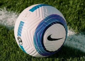 Premier League: Manchester City logra un empate dramático ante el Everton y se distancia del Arsenal