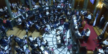 Agenda repleta en la Legislatura porteña: proyectos sobre la Línea F de subtes, ‘trapitos’, vapeadores, VTV y créditos para endeudados
