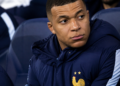 Mbappé enfrenta críticas en Francia tras dejar la concentración