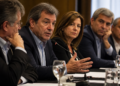 Críticas al dólar y llamado a fortalecer la industria por exfuncionarios de distintos sectores