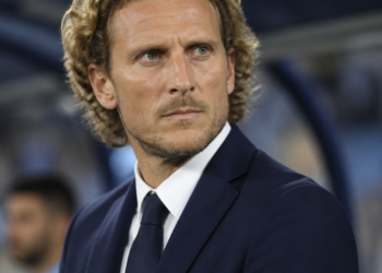 Diego Forlán asume como nuevo director técnico de la selección uruguaya