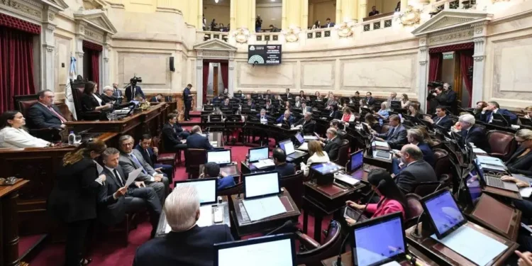 Javier Milei y sus medidas: el bloque de LLA en el Senado donará el aumento de sus dietas