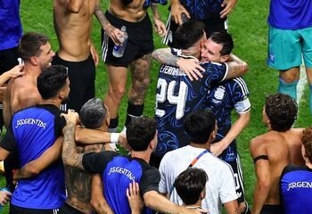 Análisis del partido Argentina vs Inglaterra en el Mundial 2026: Messi brilla con dos asistencias y un equipo que aprobó en su conjunto