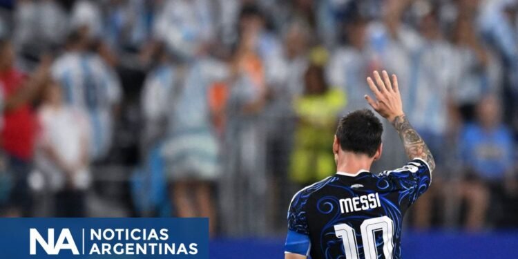 Messi expresó orgullo por alegrar a los argentinos en momentos de dificultades económicas