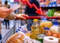 Productos que los argentinos han dejado de adquirir en supermercados