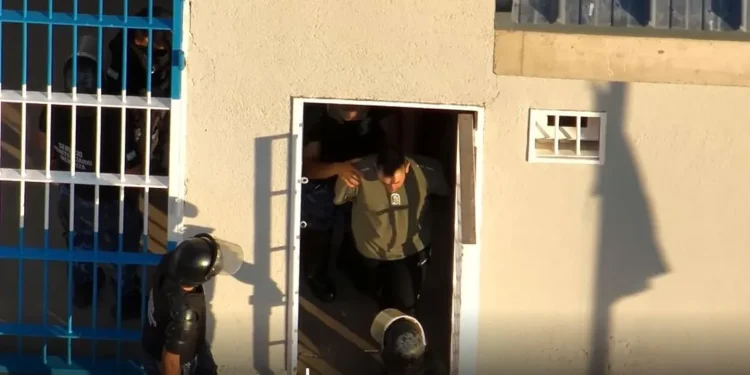 Tras el escándalo, trasladan a un penal de alta seguridad a los internos que participaron de un streaming desde la cárcel