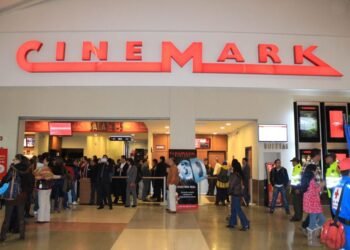 Inauguración del primer gran cine en el sur de Buenos Aires