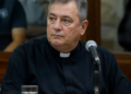Curioso argumento de un sacerdote que atropelló a tres jóvenes y huyó