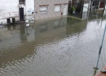 Afectación por la rotura de un caño principal de AySA en Temperley