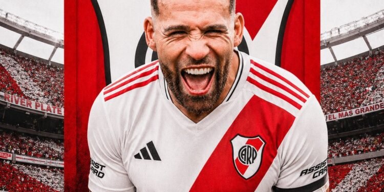 Nicolás Otamendi, el catalizador del primer tiempo en River: un autogol y un penal anulado