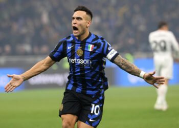 ¿Julián se va y Lautaro llega? La situación de Alvarez en el Barcelona se complica