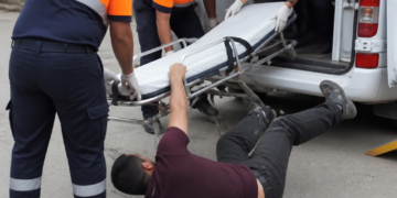 Accidente durante el traslado de un hombre en Mar de Ajó